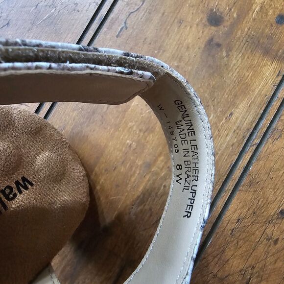 Walking Cradles NATALIA Leather Snakeskin Print Toe Loop Sandals Size 8 W - Picture 5 of 7